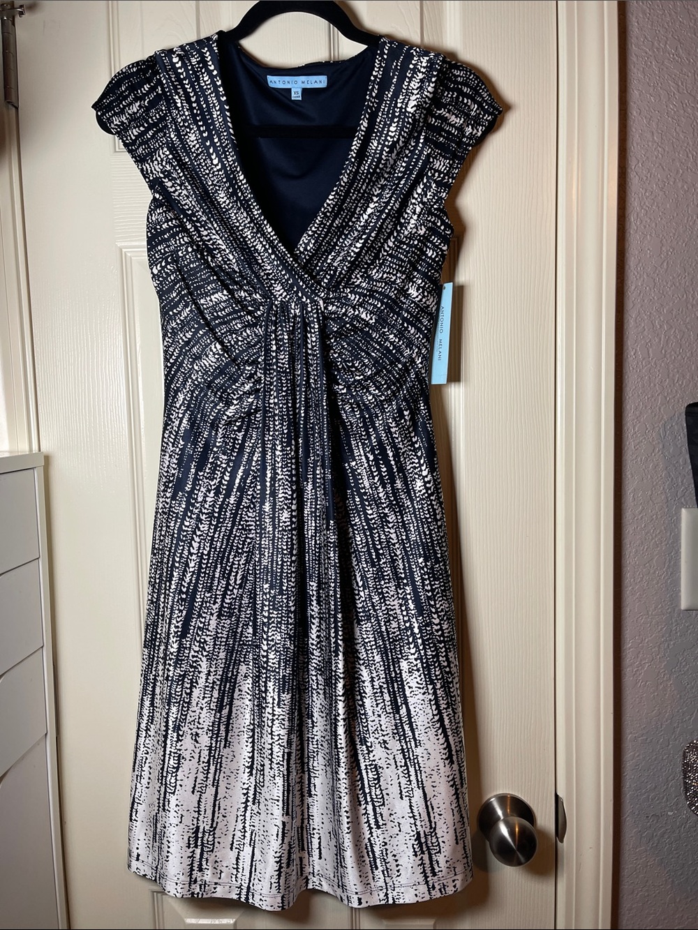 ANTONIO MELANI Black and White Printed V-Neck Midi Dress